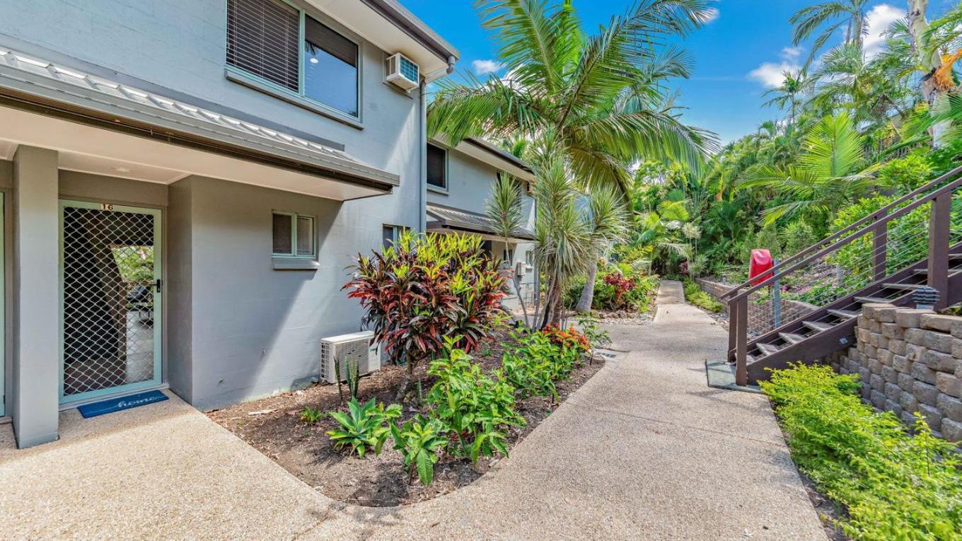 Sunset Waters Apartments Hamilton Island Esterno foto