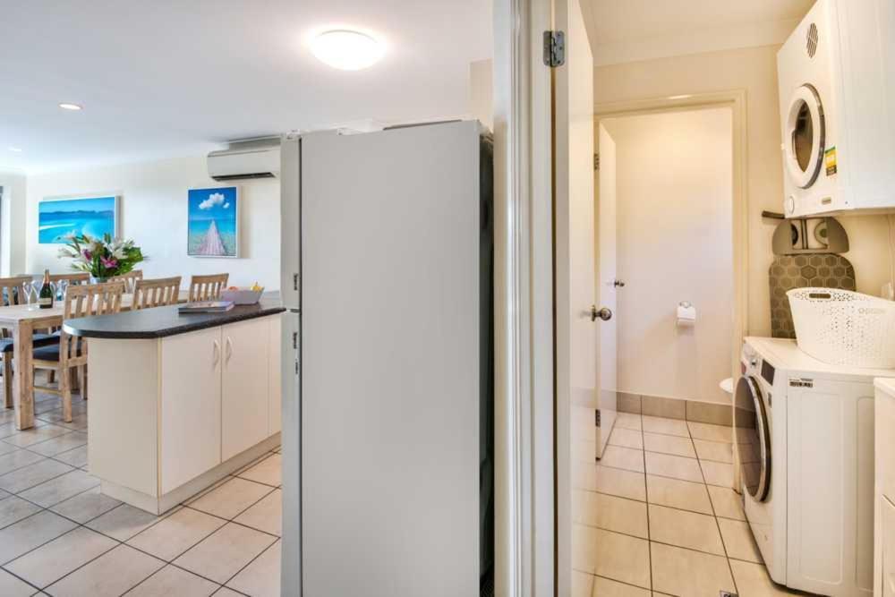 Sunset Waters Apartments Hamilton Island Esterno foto